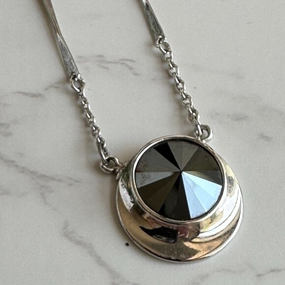 Sarah Coventry Silver Tone Necklace with Faceted Hematite Pendant Modernist Desi - Picture 4 of 9